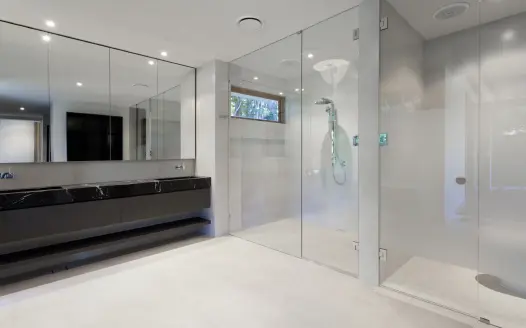Why Choose Custom Glass Shower Doors Over Pre-Made Ones?